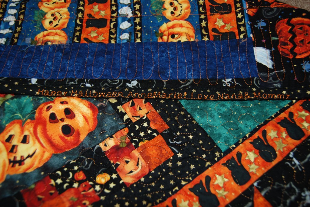 Halloween Quilt Binding Label - https://www.clone.sewbittersweetdesigns.com