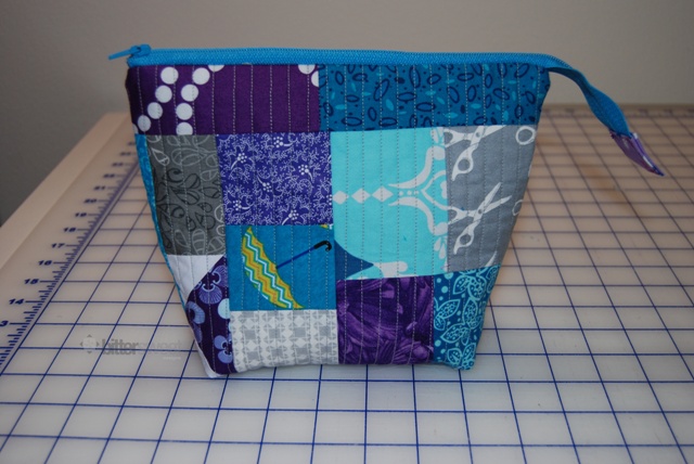 Purple/aqua Tote side 1 - https://www.clone.sewbittersweetdesigns.com