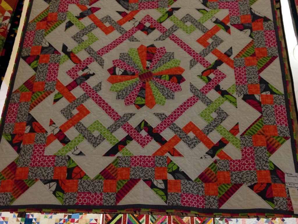 Sew Intertwined Quilt - https://www.clone.sewbittersweetdesigns.com